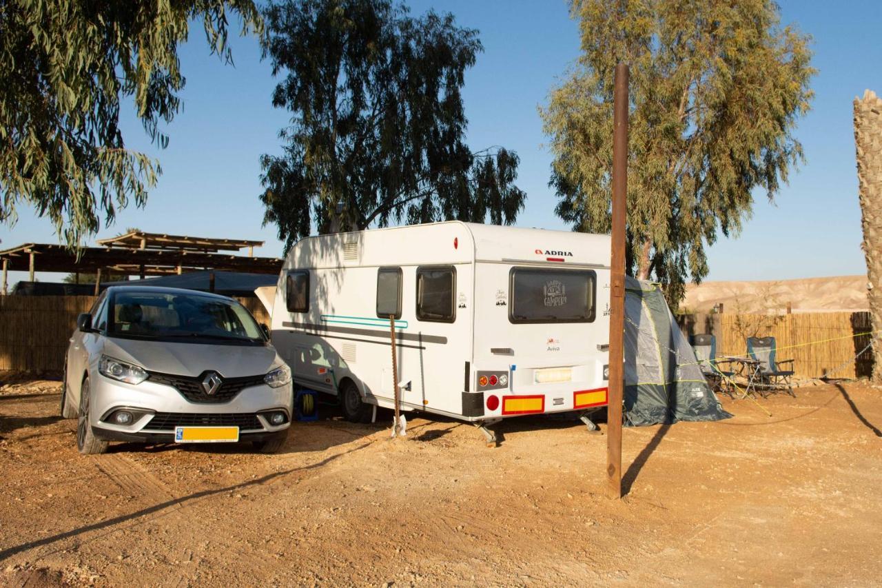Kfar Hanokdim Arad Bagian luar foto