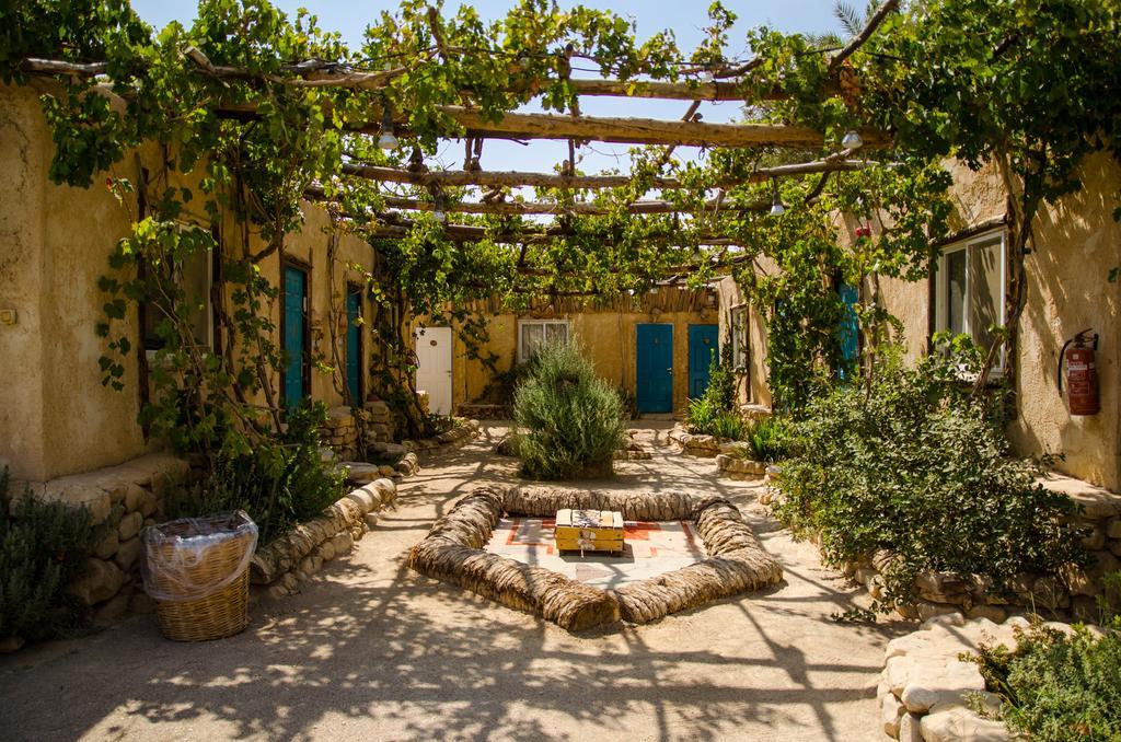 Kfar Hanokdim Arad Bagian luar foto